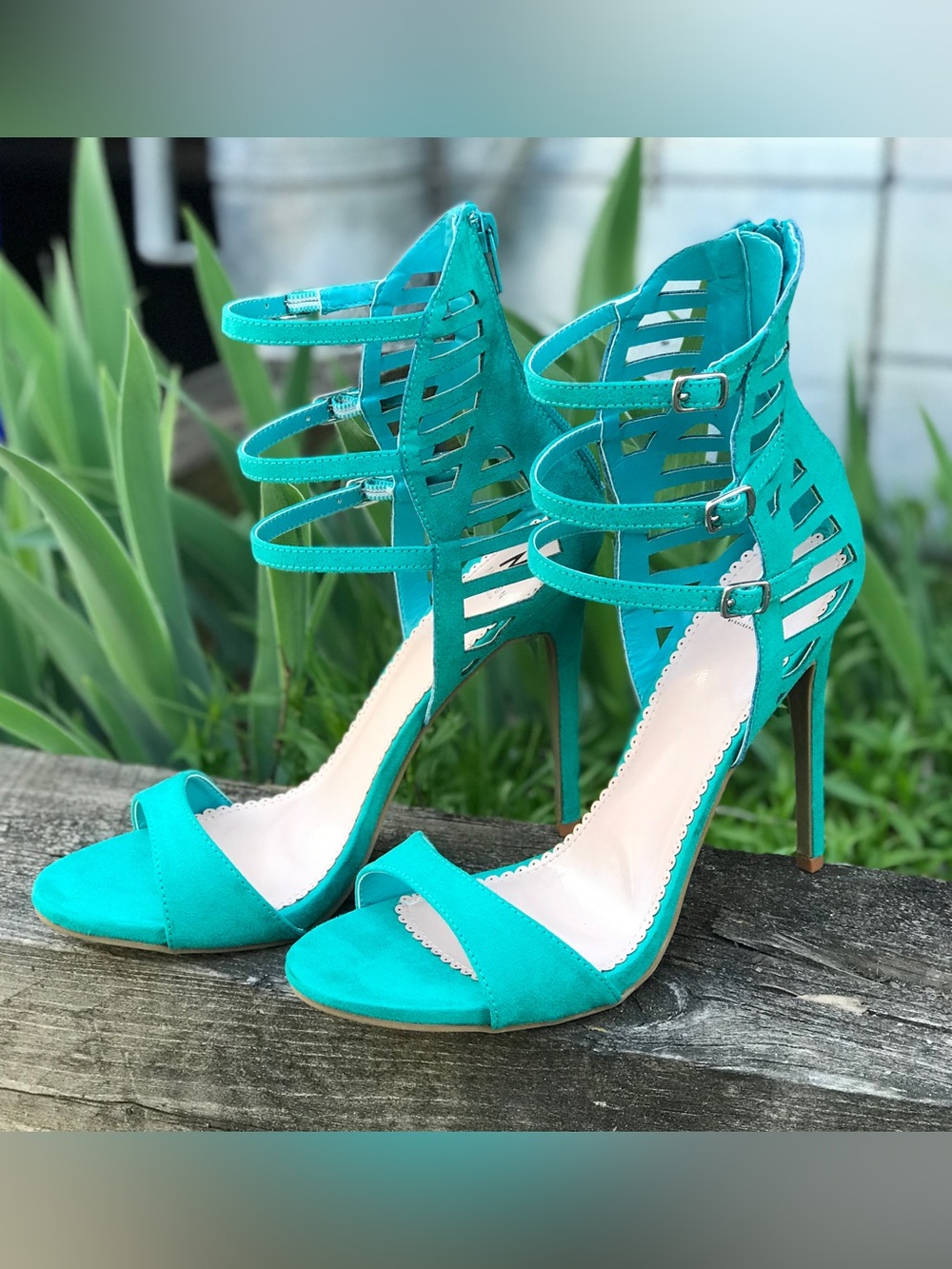 MADISON Teal Cage 3 Buckle Faux Suede Stiletto Open Toe Heels Size 9 - Picture 15 of 16